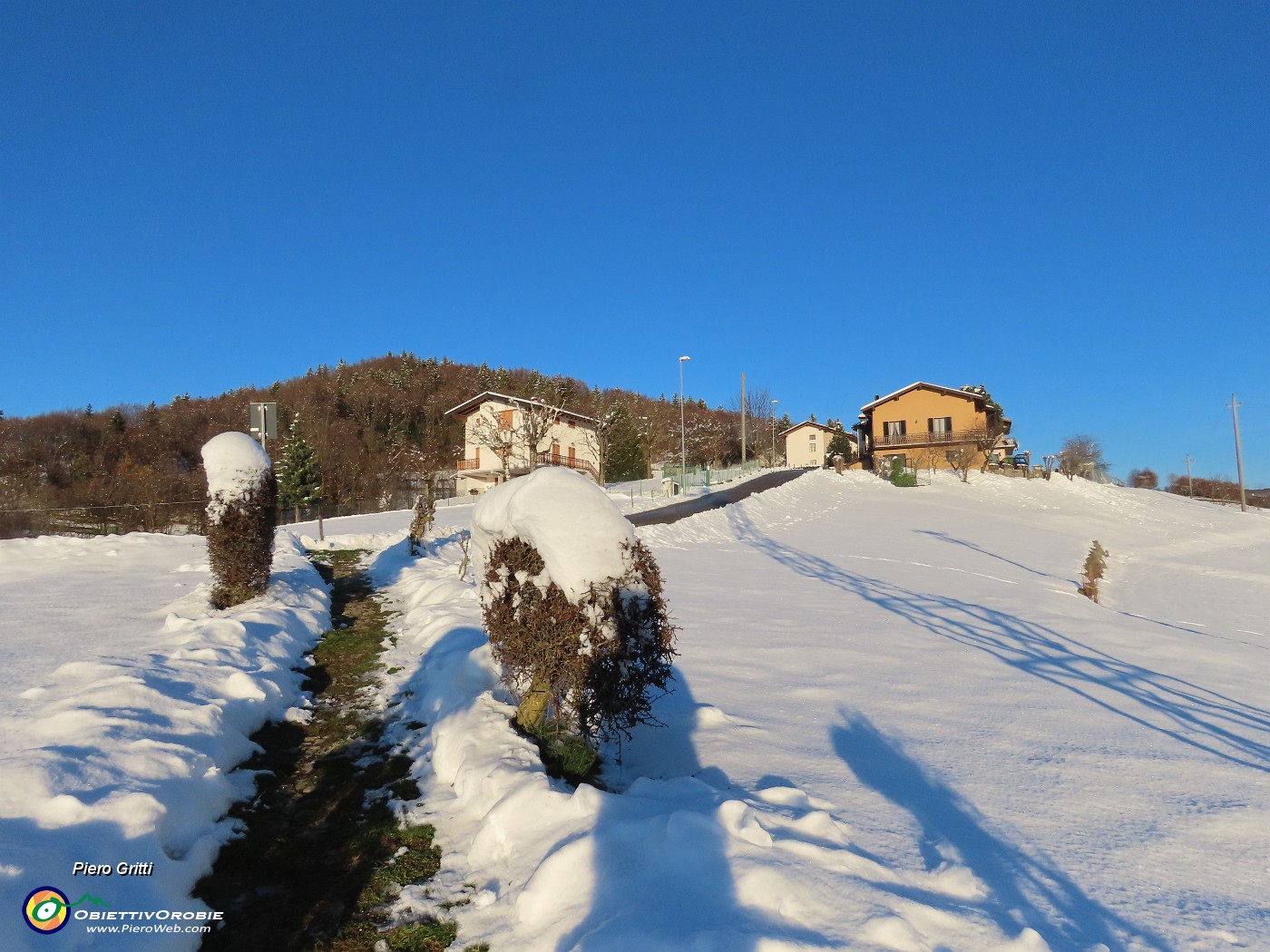 43 Sguardo indietro al Monte Castello.JPG